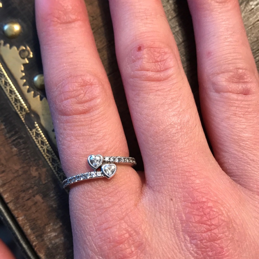 Authentic pandora heart ring